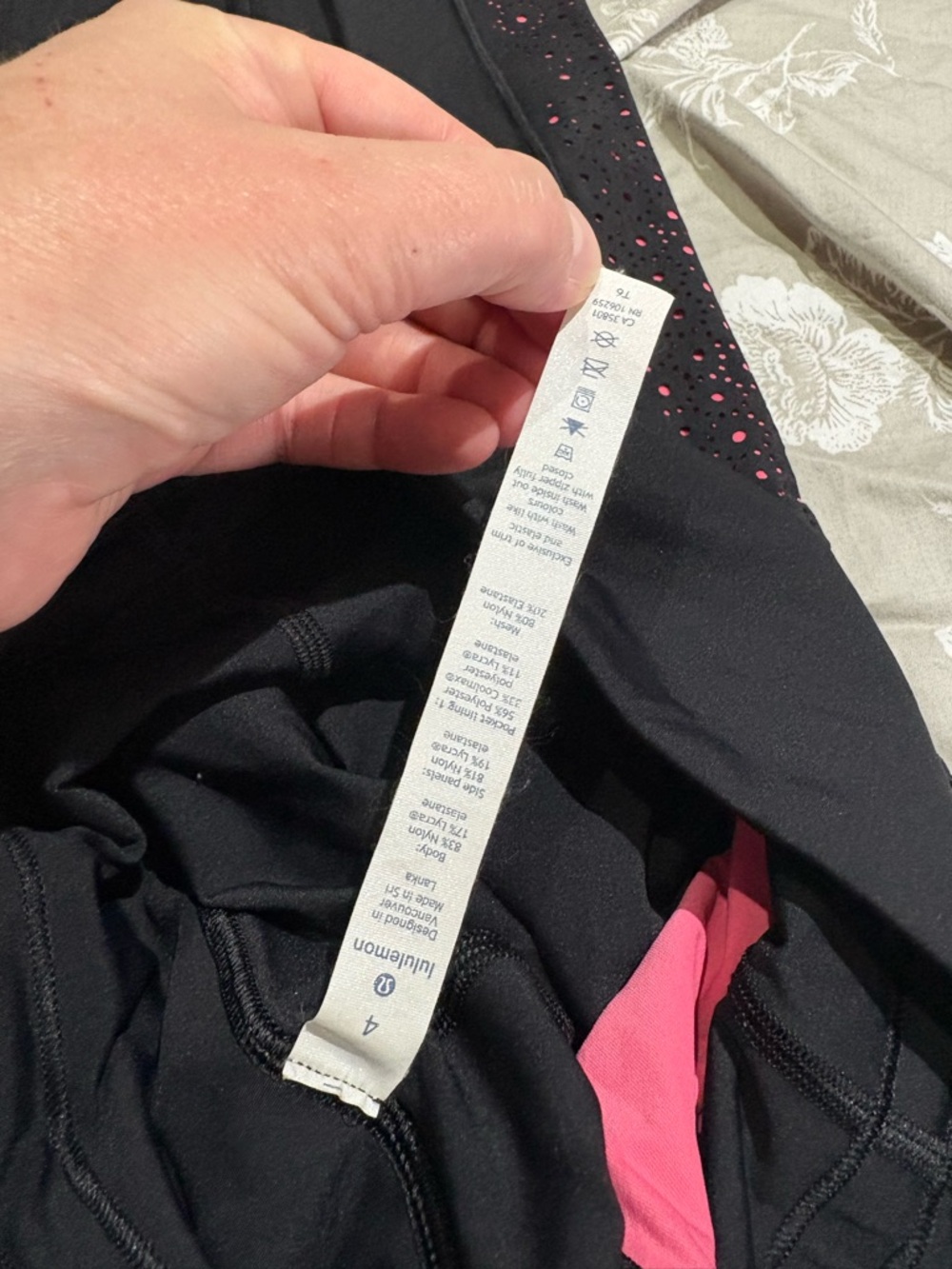 Lululemon laser cut detail leggings black pink 4 - Picture 3 of 6